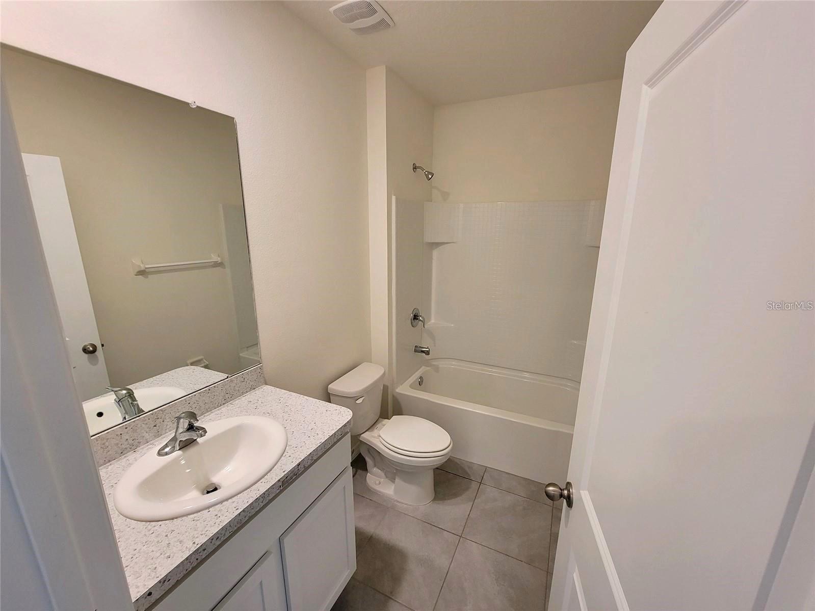 LAKEWOOD RANCH SOLERA - Residential Lease