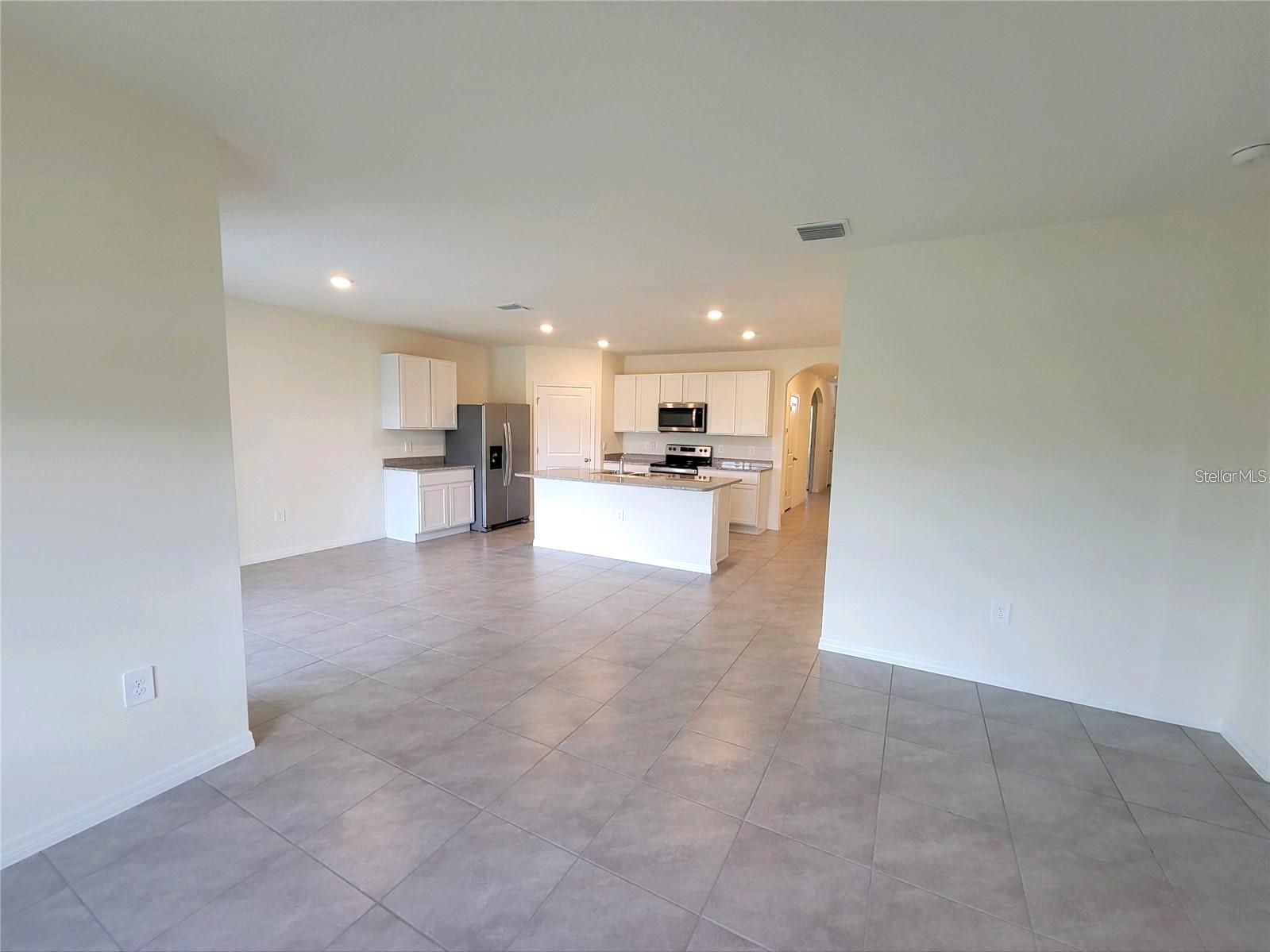 LAKEWOOD RANCH SOLERA - Residential Lease