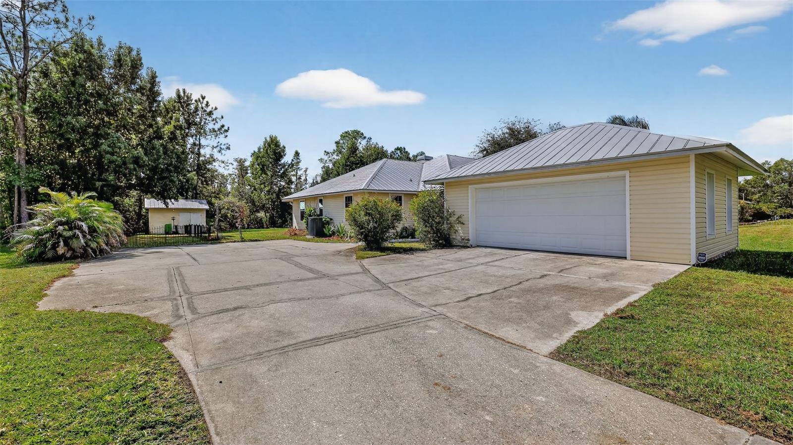 QUAIL HOLLOW PINES - Residential