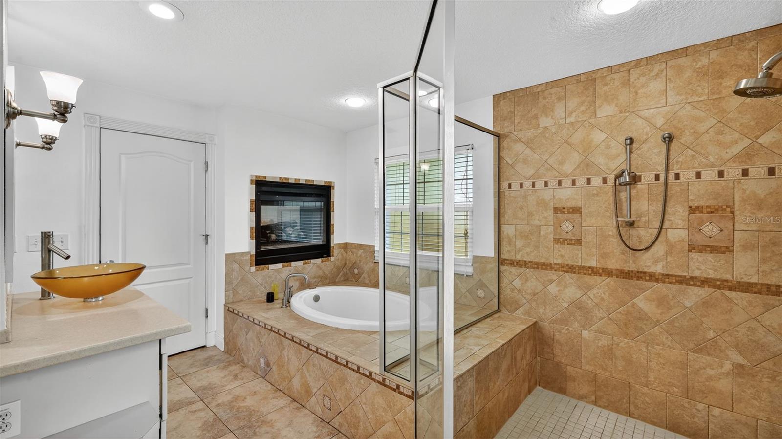 QUAIL HOLLOW PINES - Residential