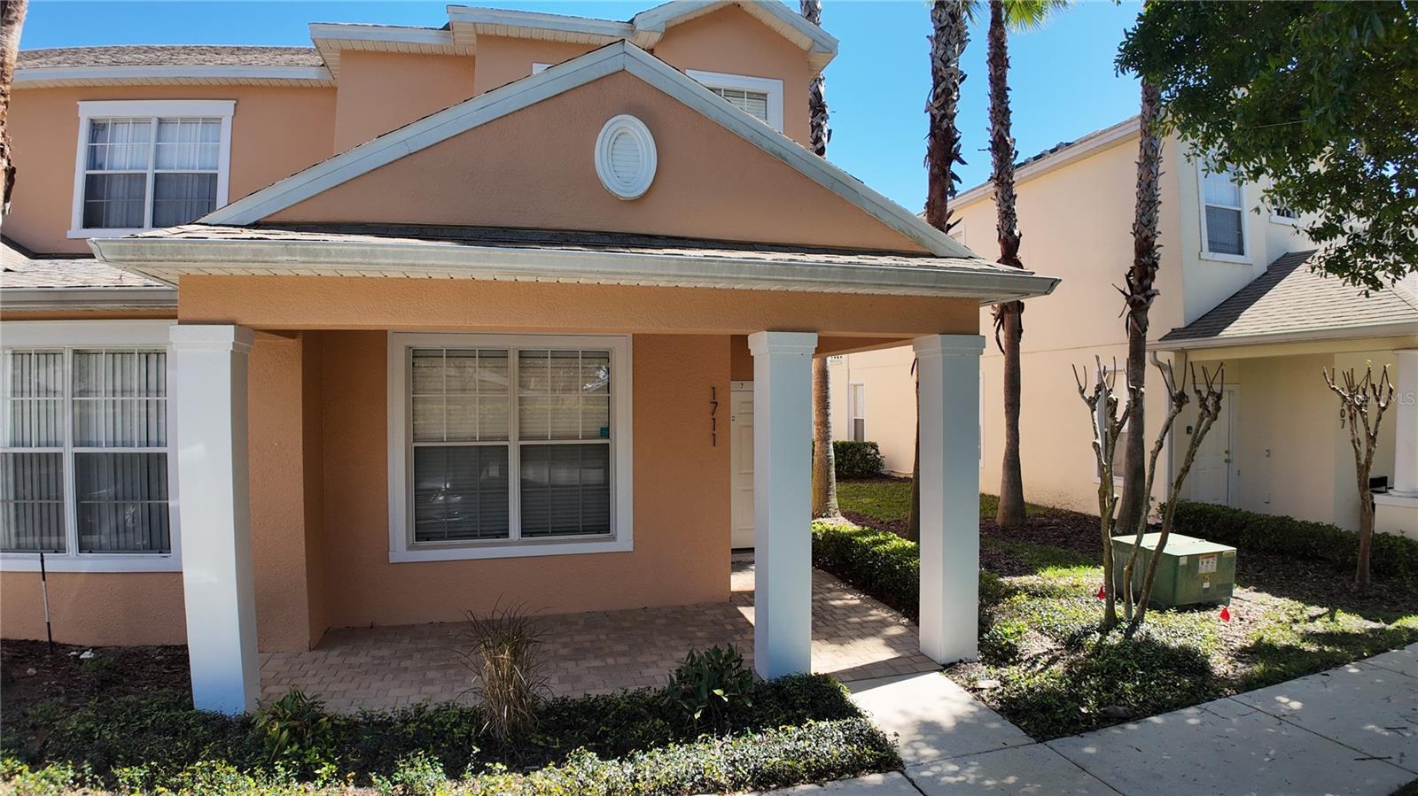 Spacious & Modern Townhome in Retreat at Silver Creek – Fully Furnished
Welcome to this beautifully maintained 3-bedroom, 3-bathroom townhome located in the highly desirable Retreat at Silver Creek community in Clermont, FL. This stylish property offers a bright, open-concept living area with large windows, modern finishes, and tasteful décor throughout.
The kitchen features stainless steel appliances,—perfect for home-cooked meals or entertaining. The spacious bedrooms include two master suites (one upstairs and one downstairs) for added privacy and comfort.
Enjoy the Florida sunshine from your private splash pool with a screened enclosure, or take advantage of the community amenities, including a resort-style pool, fitness center, and clubhouse.
Conveniently located just minutes from shopping, dining, schools, and major highways, and a short drive to Disney and other Orlando attractions, this home is perfect for long-term residents or those seeking a fully furnished retreat.