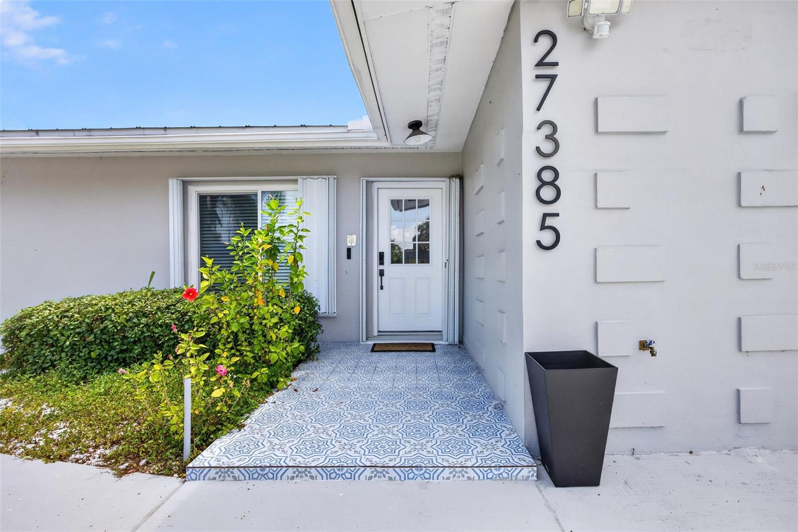 27385 VOYAGEUR DRIVE
