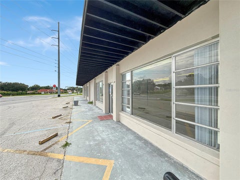 Tiny photo for 835 S Us Highway 27, Lady Lake, FL 32159 (MLS # S5155514)