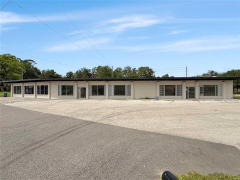Photo of 835 S Us Highway 27, Lady Lake, FL 32159 (MLS # S5155514)