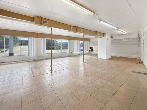 Tiny photo for 835 S Us Highway 27, Lady Lake, FL 32159 (MLS # S5155514)