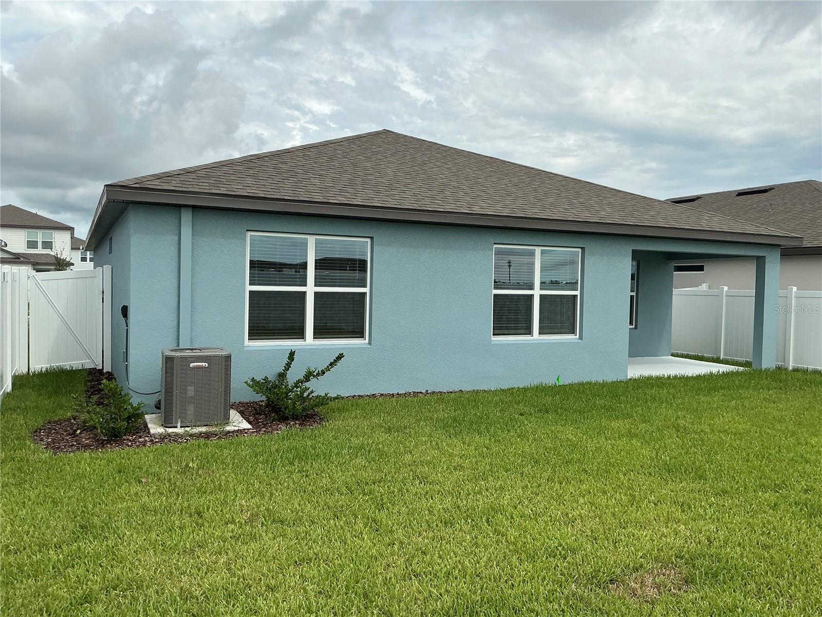 CALDERA PH 3 - Residential Lease