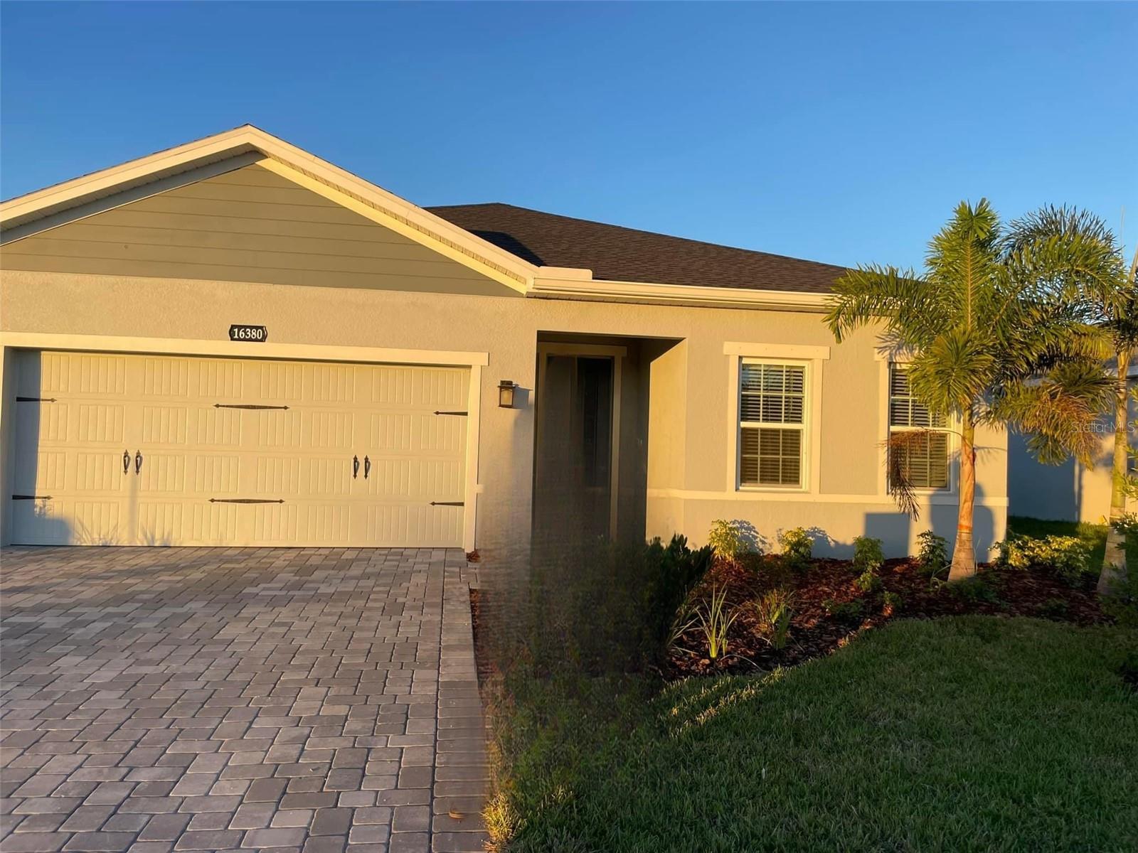 PALMS/WEST PORT - Residential