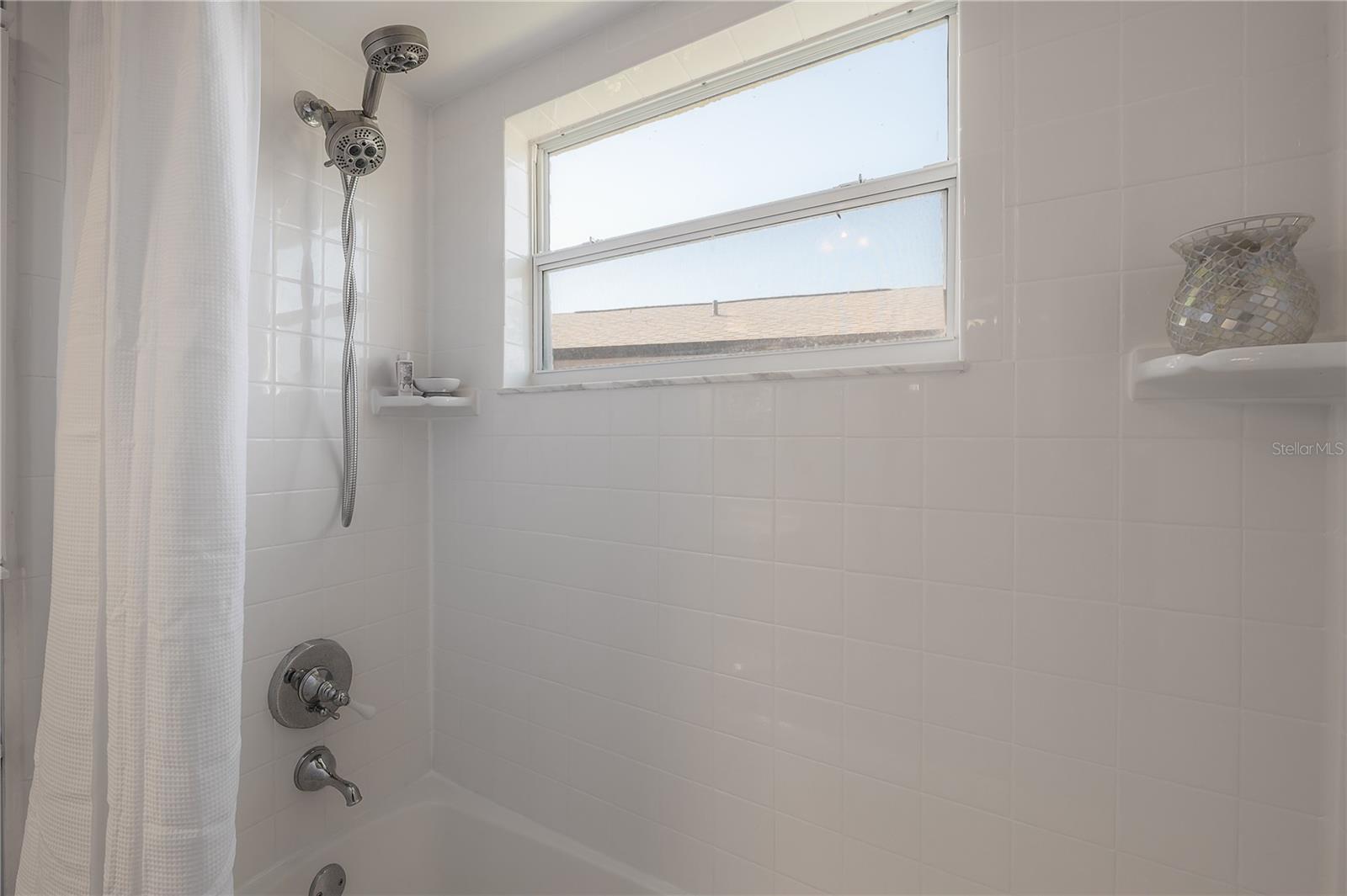 BONNIE GLYNN PH ONE-B - Residential