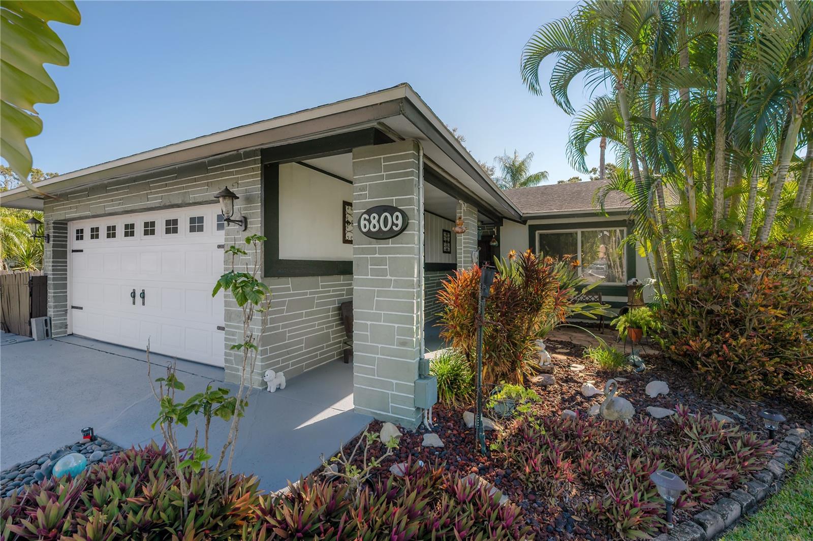 BONNIE GLYNN PH ONE-B - Residential