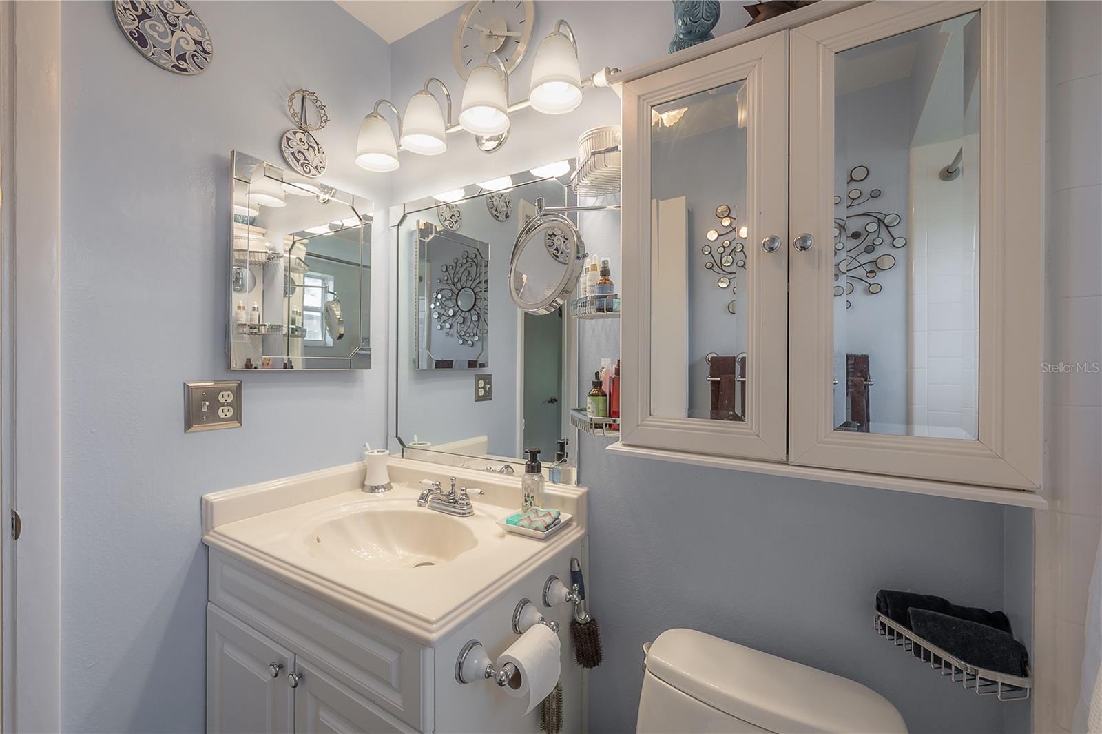 BONNIE GLYNN PH ONE-B - Residential