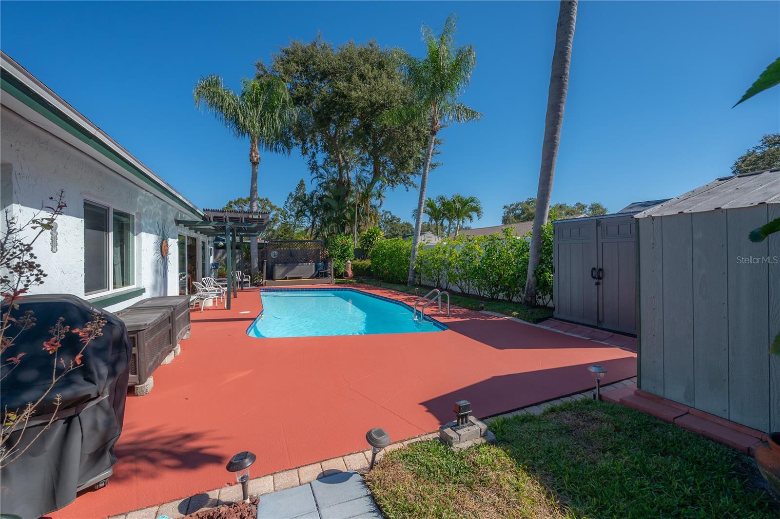 BONNIE GLYNN PH ONE-B - Residential