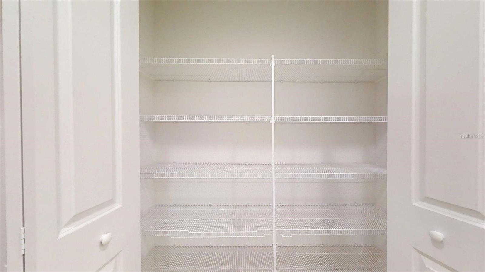 RAINBOW LAKES ESTATES - Residential