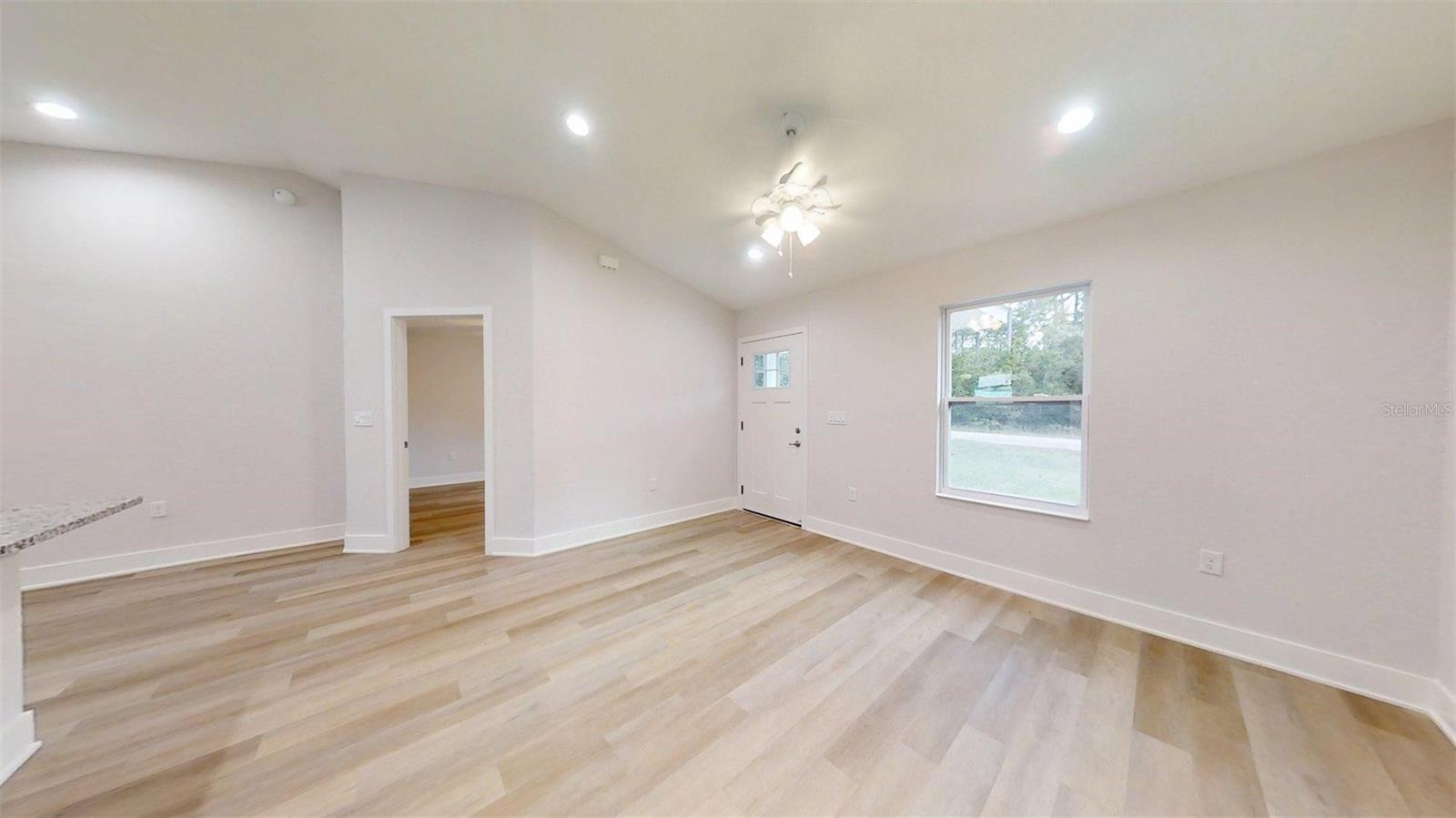 RAINBOW LAKES ESTATES - Residential