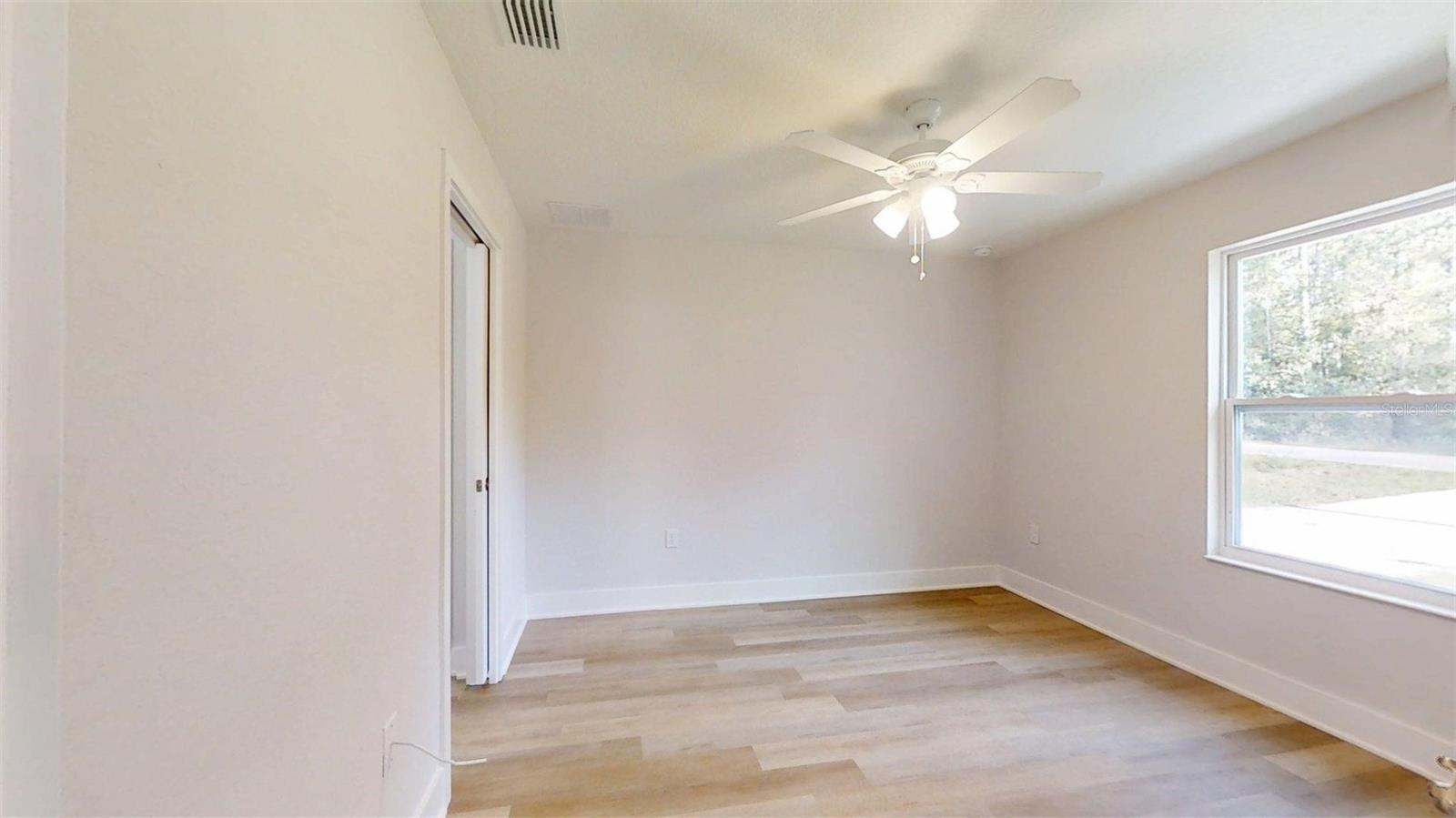 RAINBOW LAKES ESTATES - Residential