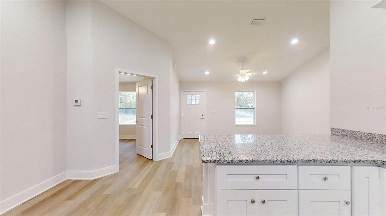 RAINBOW LAKES ESTATES - Residential