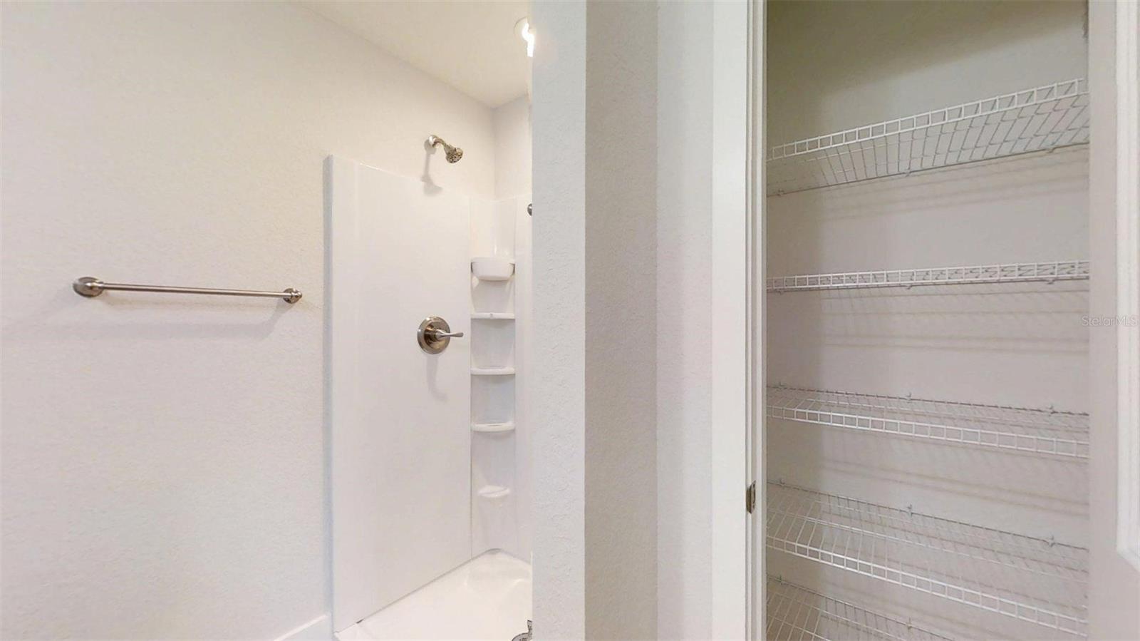 RAINBOW LAKES ESTATES - Residential