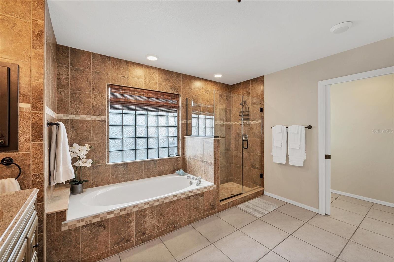 CAPE HAZE WINDWARD - Residential Lease