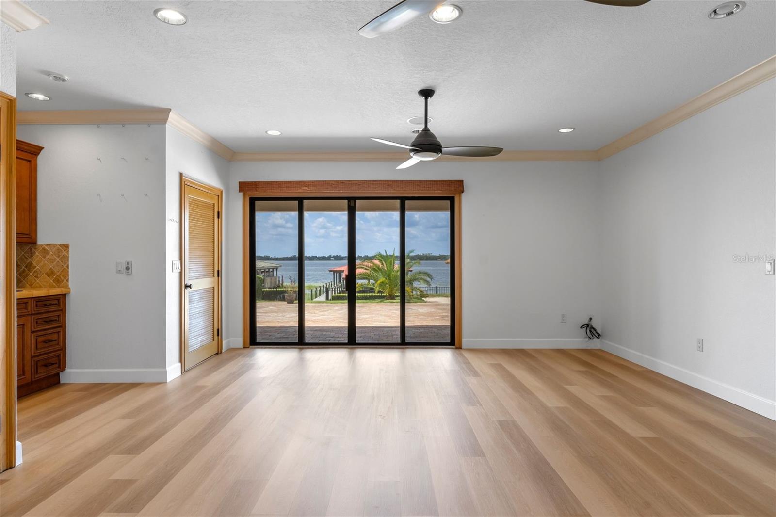 LAKES - Residential