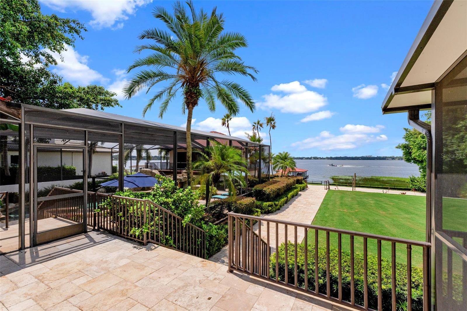 LAKES - Residential