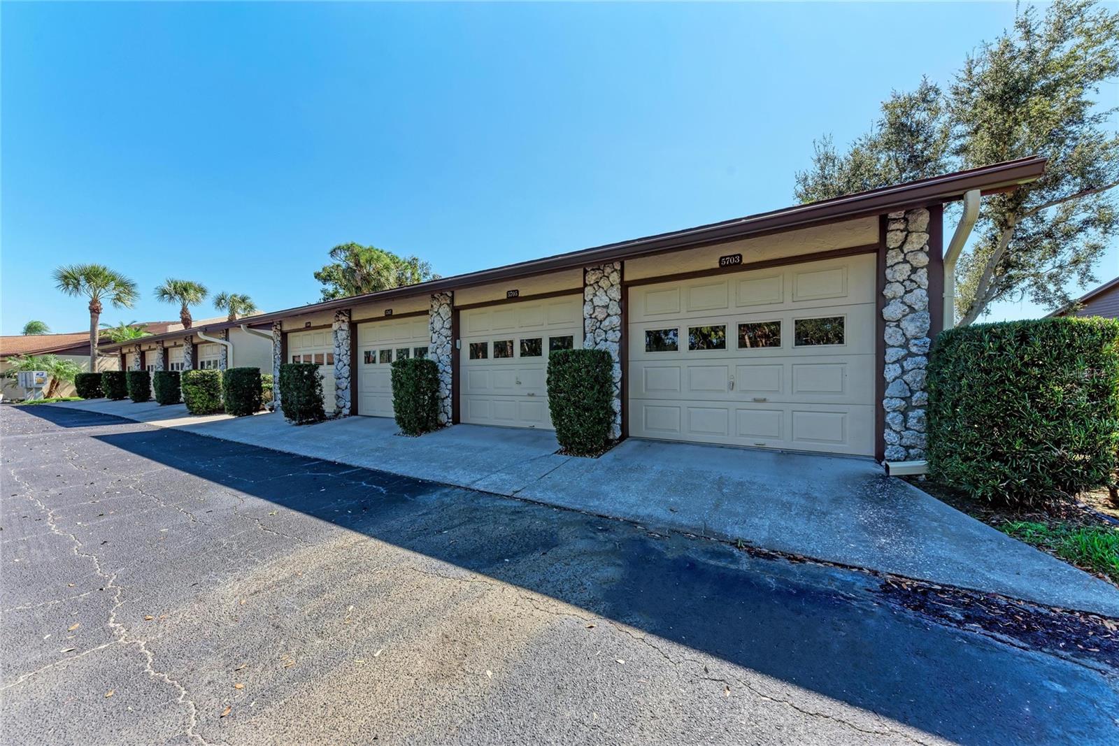 AVISTA OF PALM-AIRE SEC 1 PH 2 - Residential