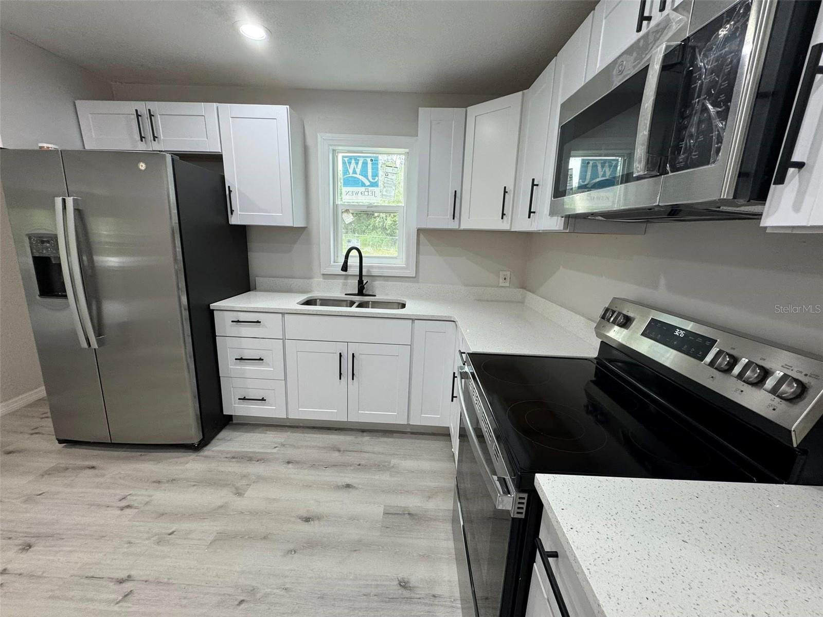 WOODLAND PARK - Residential Lease