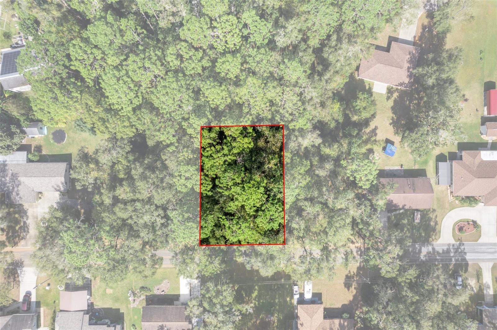 Great opportunity to build your custom home on a beautiful wooded lot located in the Inverness Highlands with paved street road in place. This buildable homesite is approx. 80 x 120 ft with no HOA and nestled in a serene, well-kept neighborhood, less than 10 minutes from downtown with its shopping, eateries and medical facilities. Located less than 2 miles from Holden Community Park, your family will enjoy playgrounds, soccer and baseball fields, and scenic walking trails. Drive by or call and see the potential for your future dream home now!
