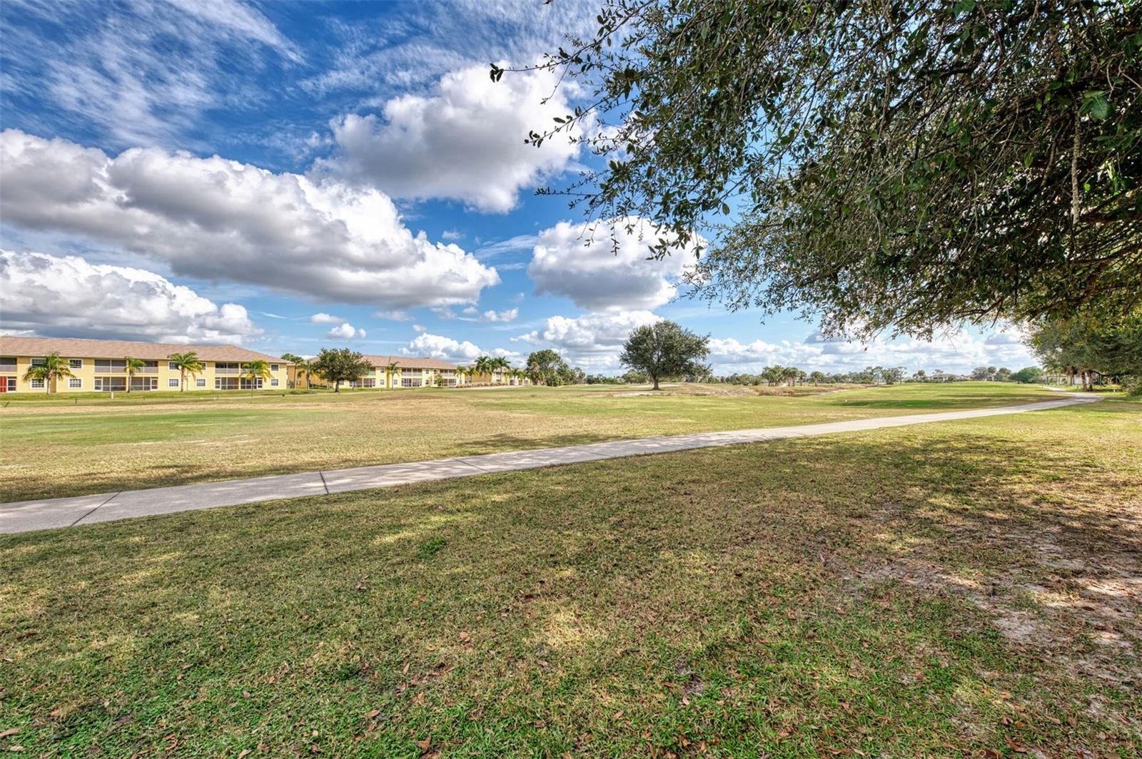 TOWNHOMES DEEP CREEK TR E - Residential