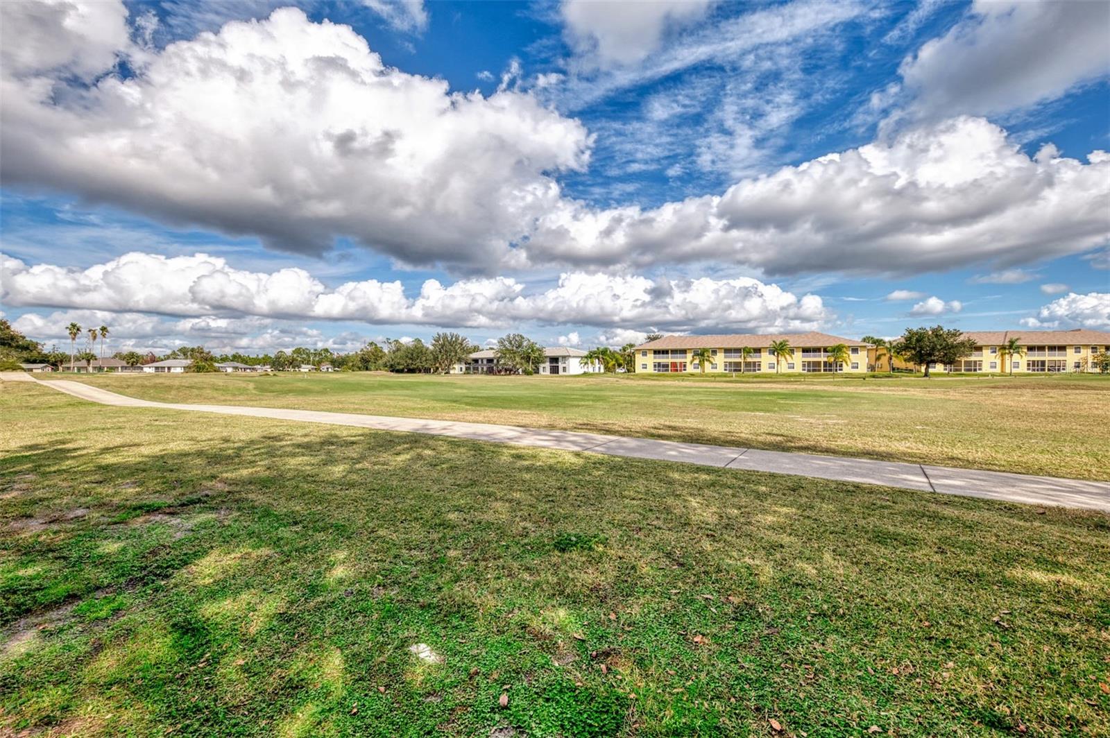 TOWNHOMES DEEP CREEK TR E - Residential