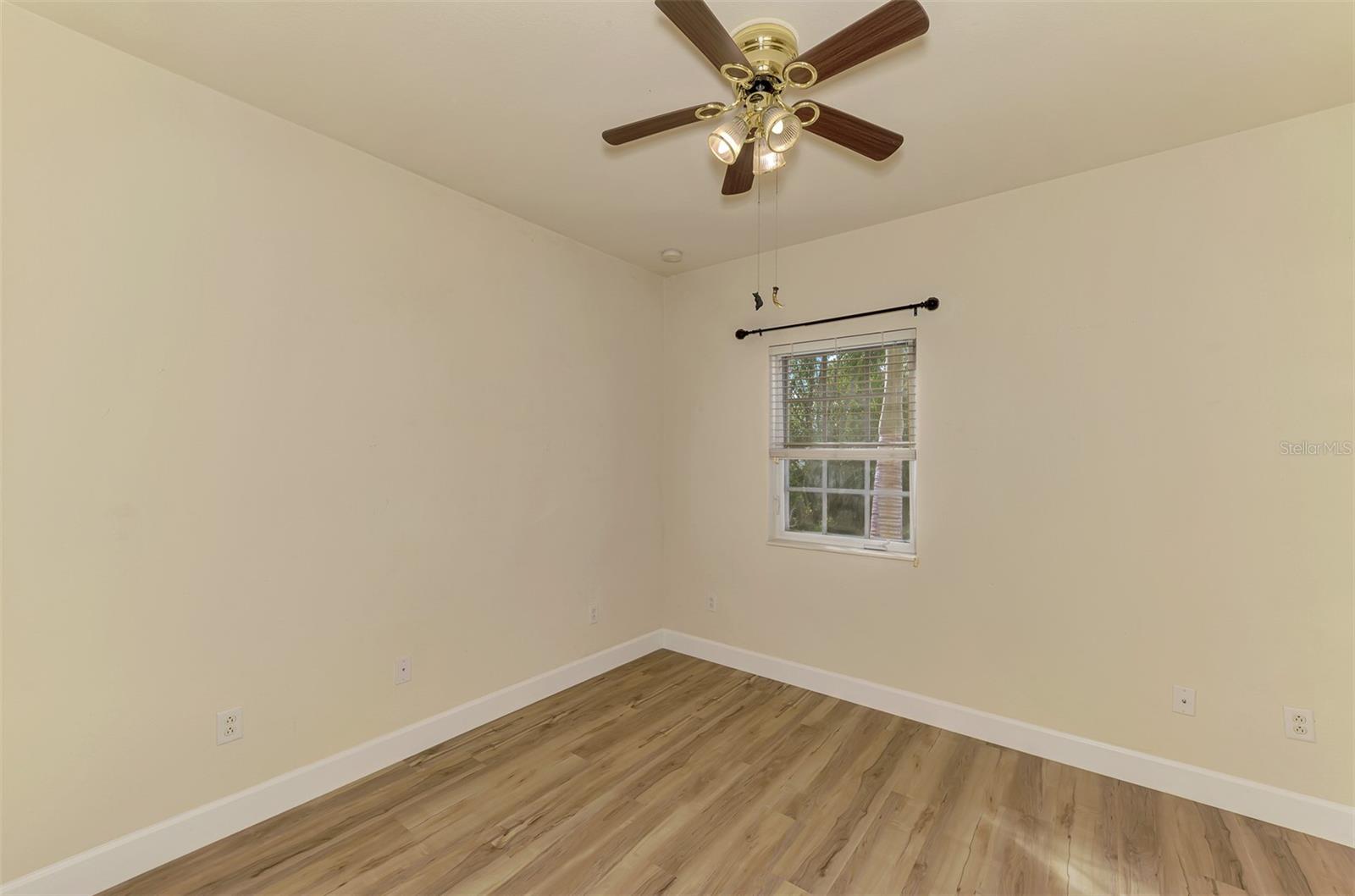 TOWNHOMES DEEP CREEK TR E - Residential