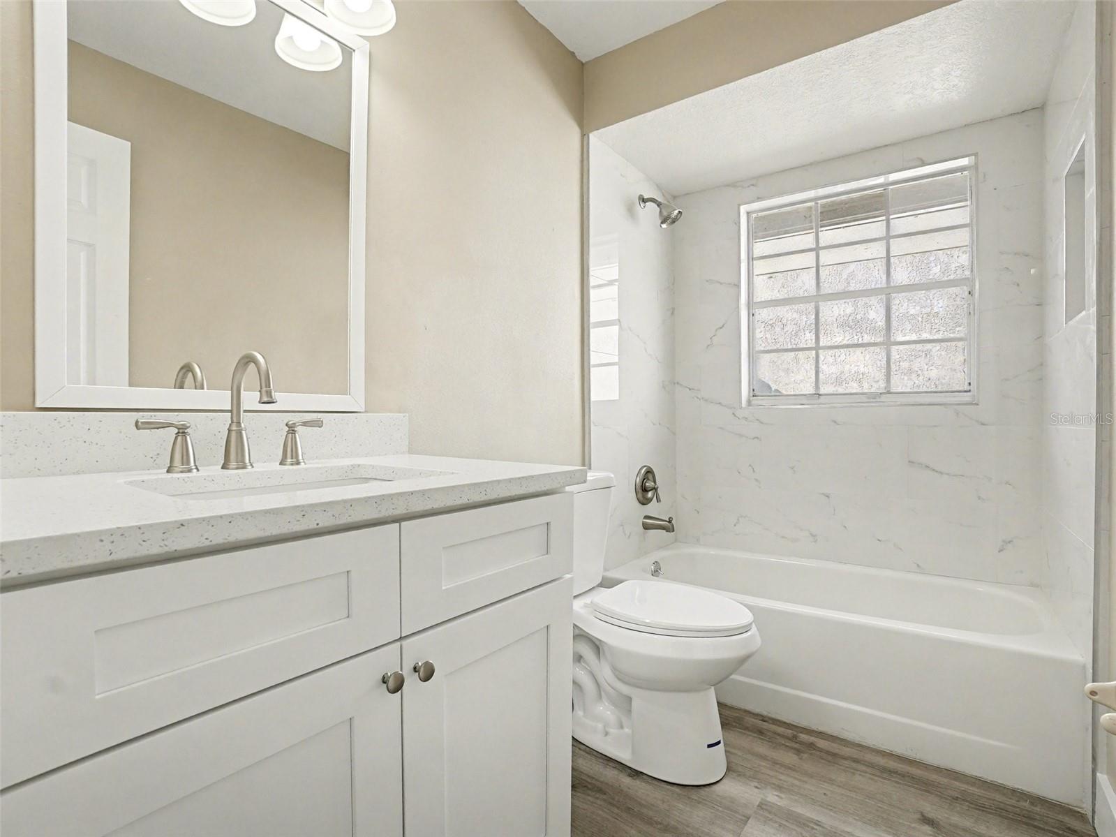 COUNTRY LANE - Residential