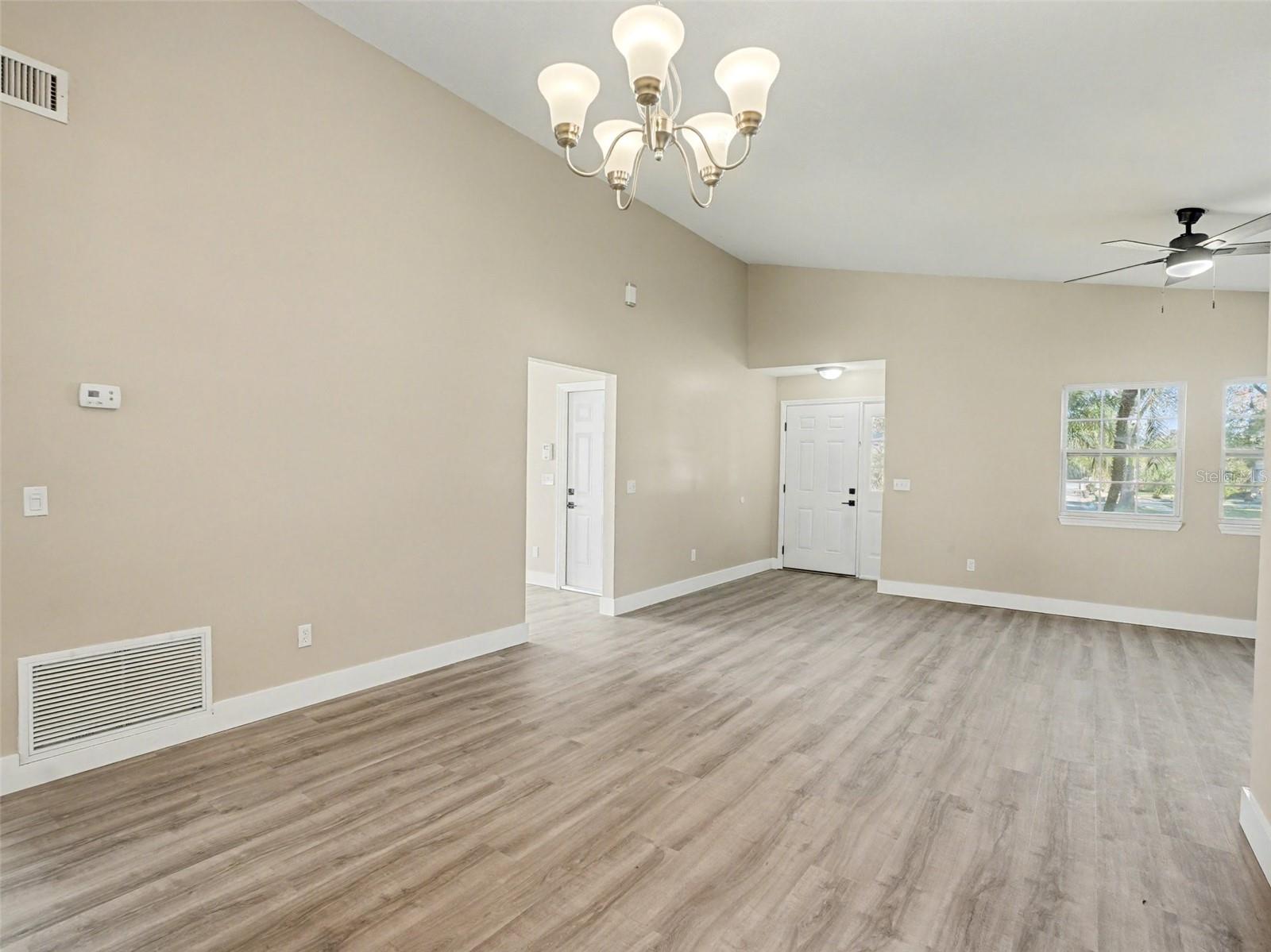 COUNTRY LANE - Residential