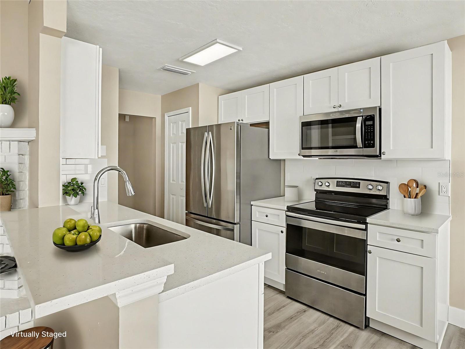 COUNTRY LANE - Residential