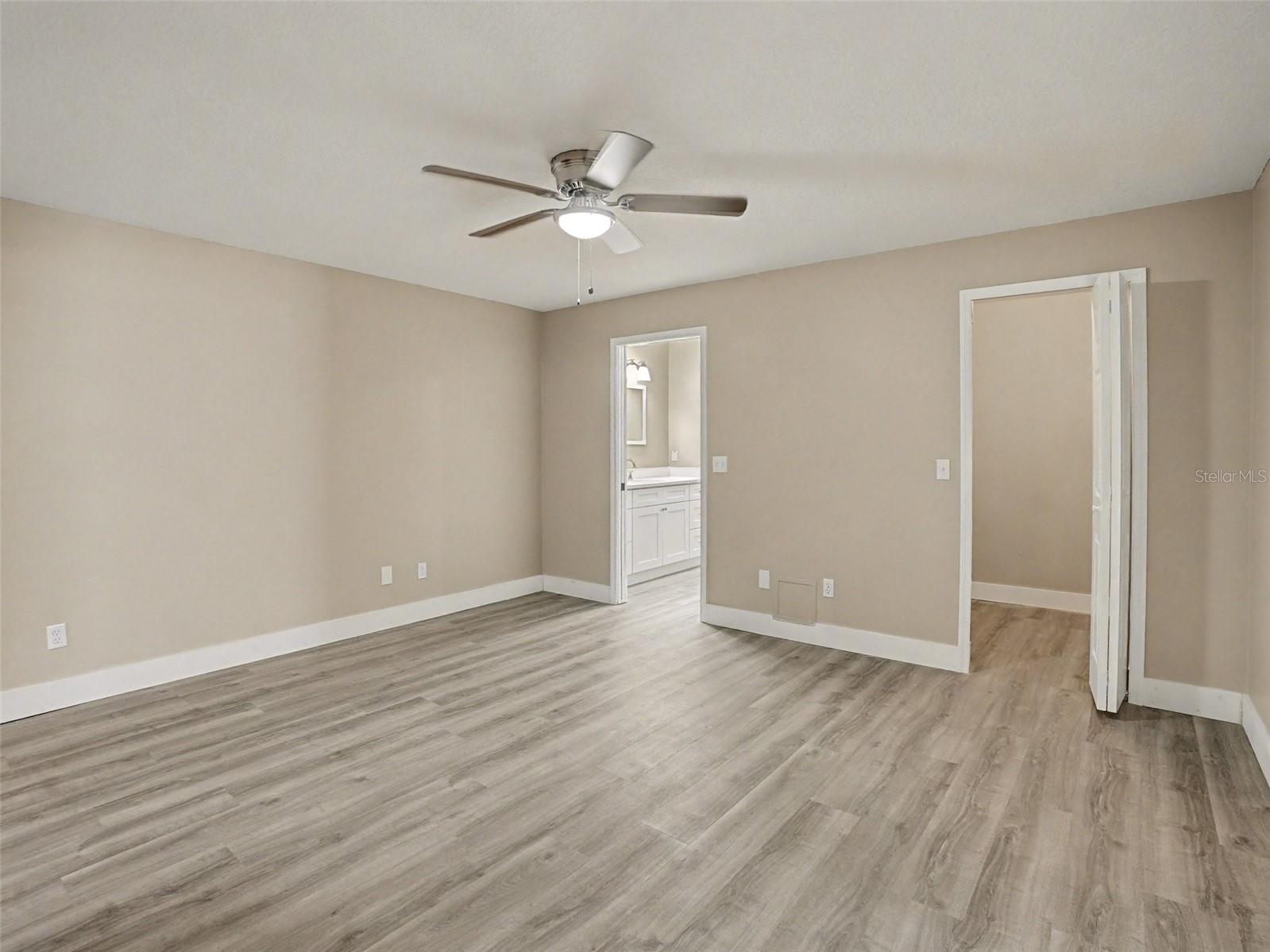 COUNTRY LANE - Residential