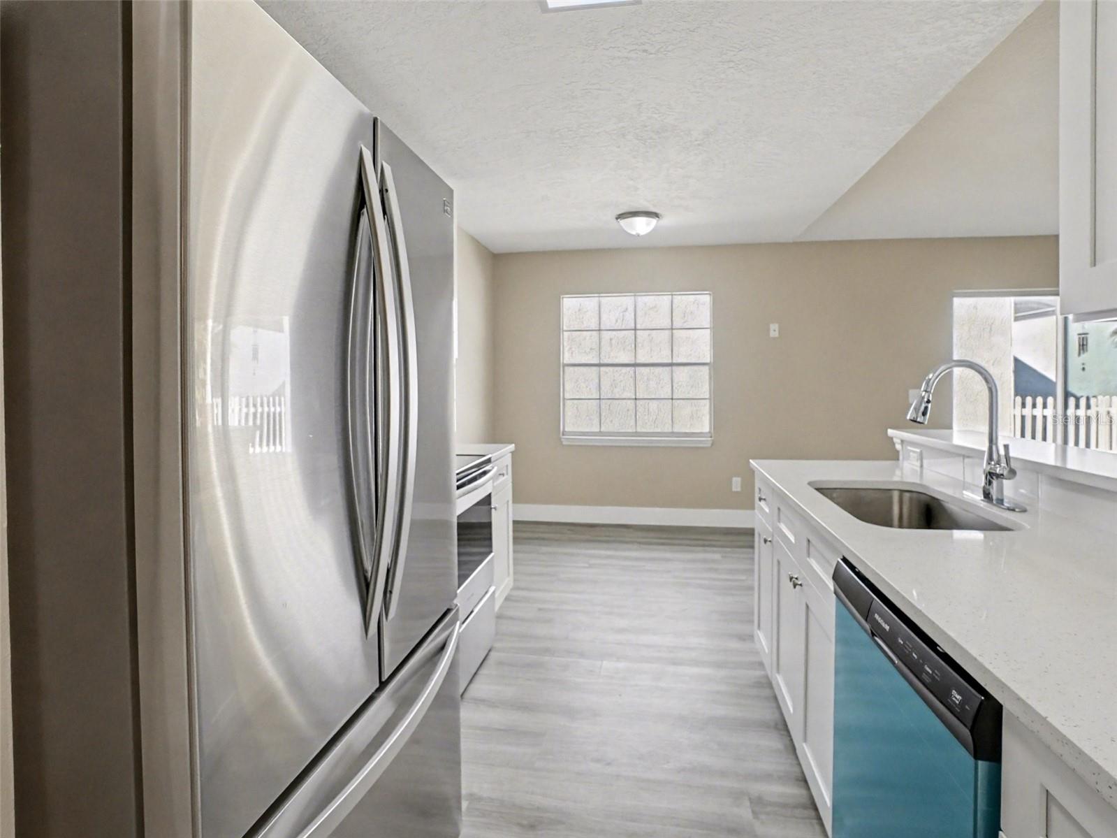 COUNTRY LANE - Residential