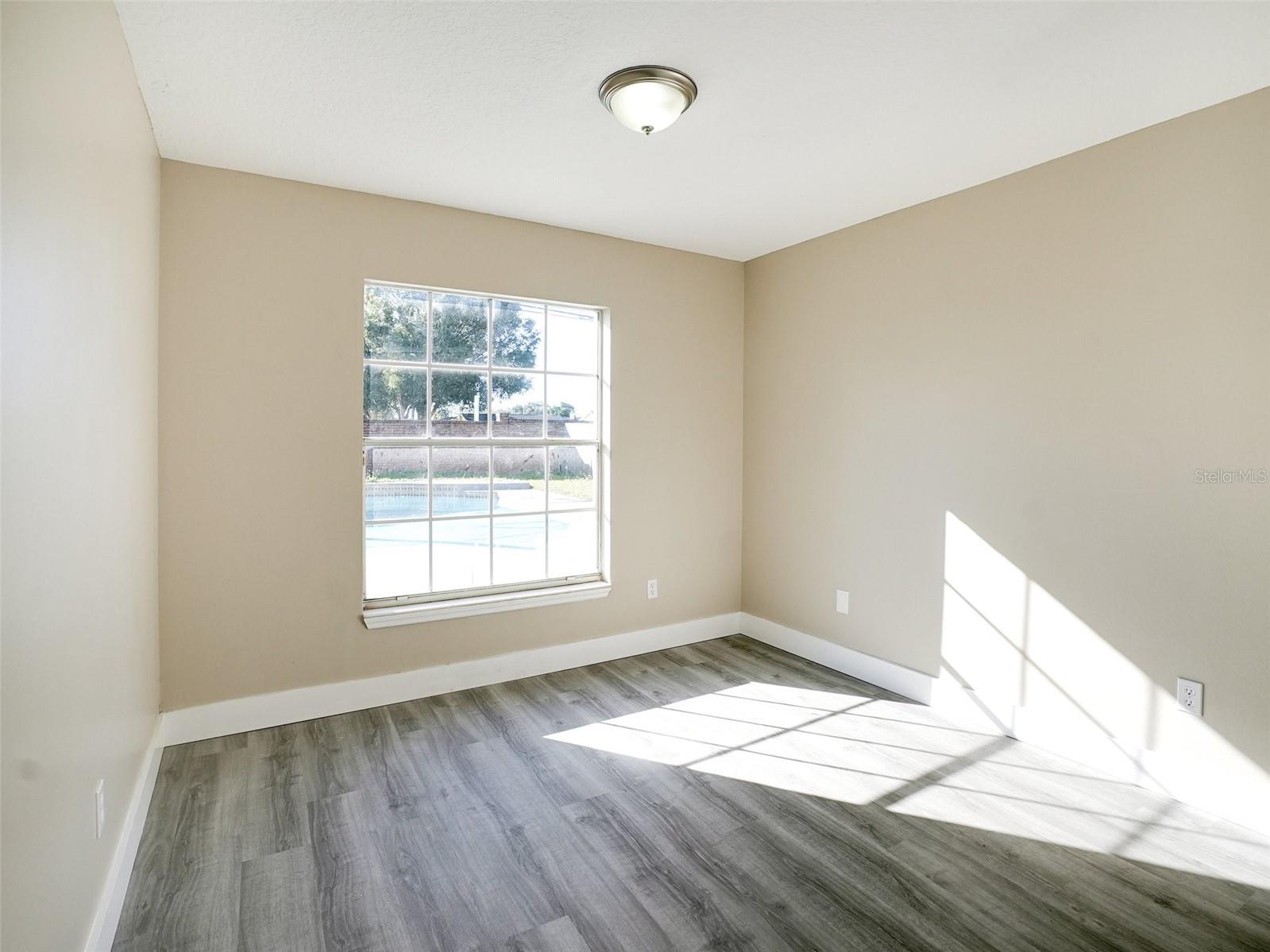 COUNTRY LANE - Residential