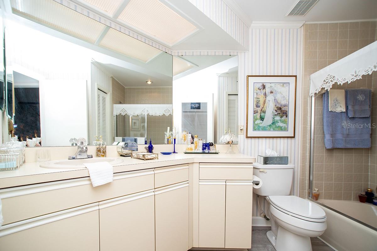 WOODBRIDGE CONDO - Residential