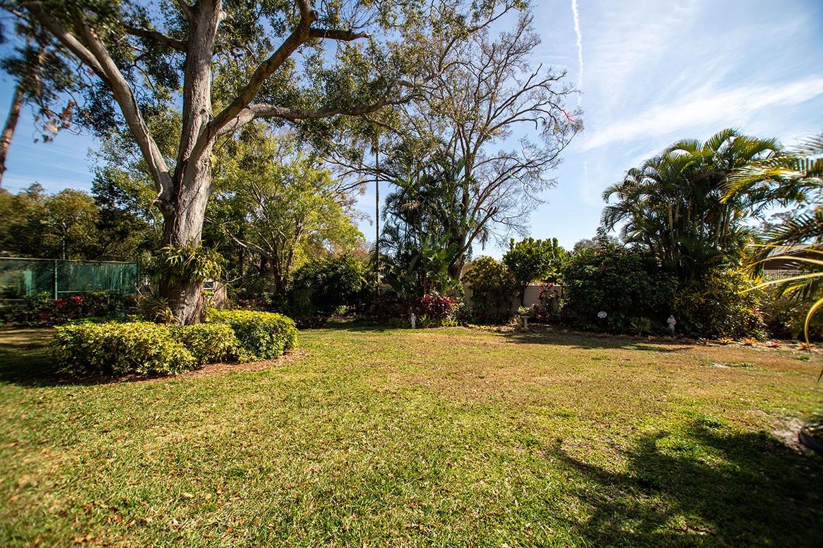 WOODBRIDGE CONDO - Residential