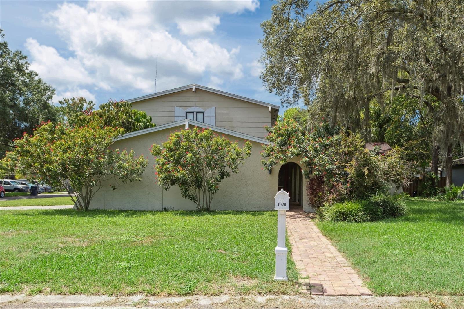 11320 CARROLLWOOD ESTATES DRIVE