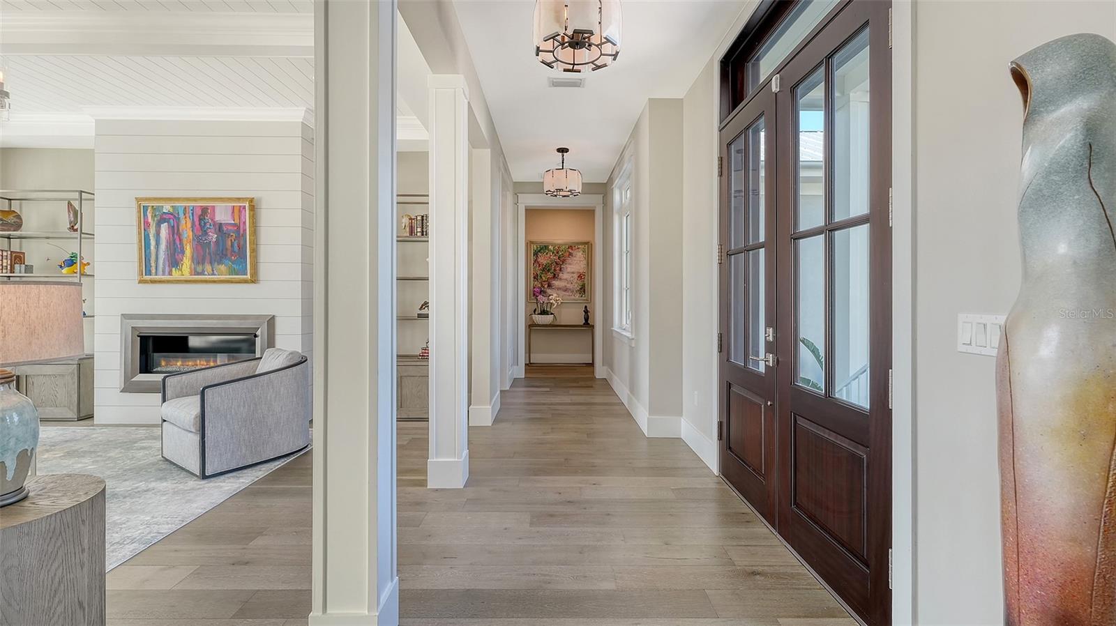 PARADISE SHORES - Residential