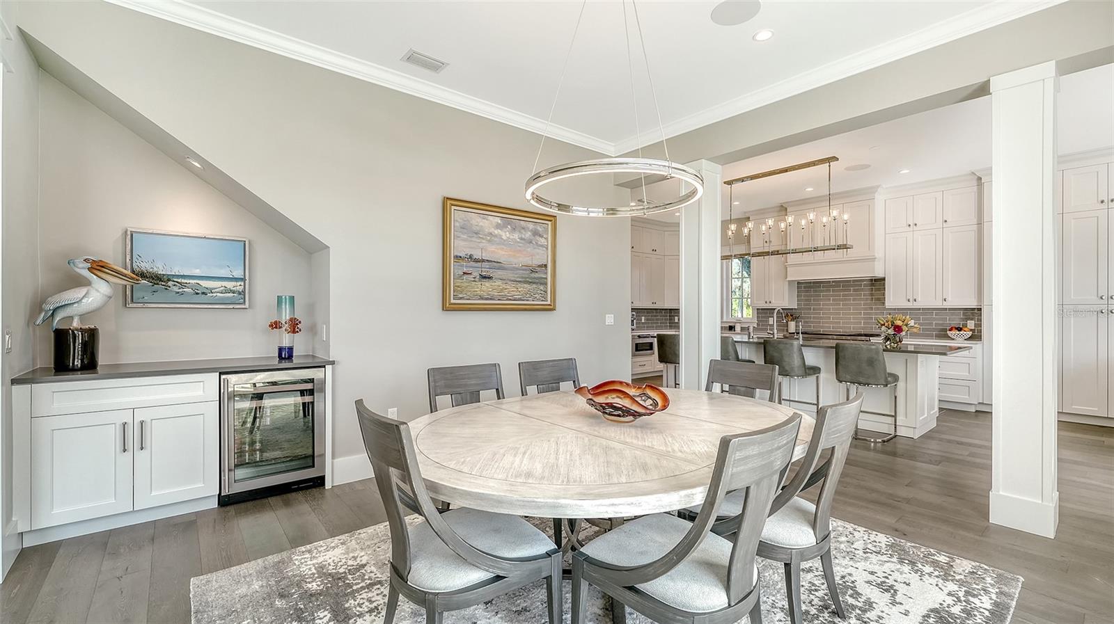 PARADISE SHORES - Residential