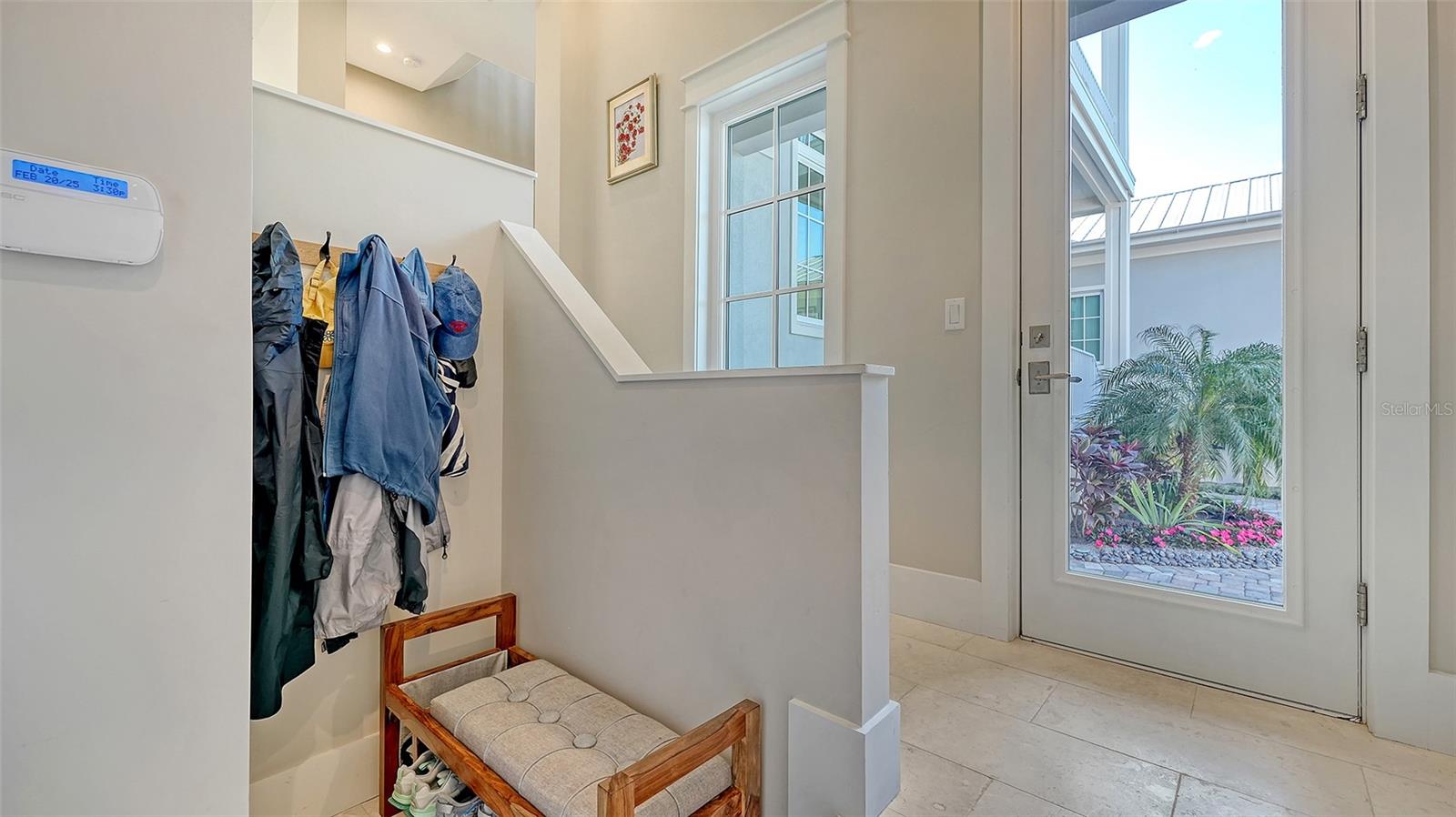 PARADISE SHORES - Residential