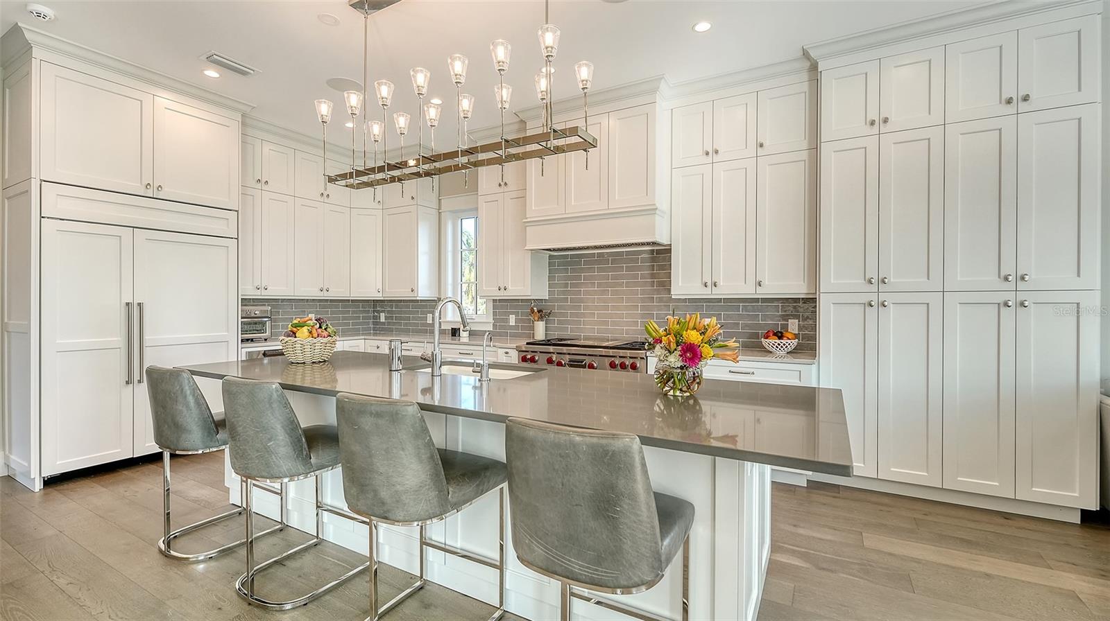 PARADISE SHORES - Residential