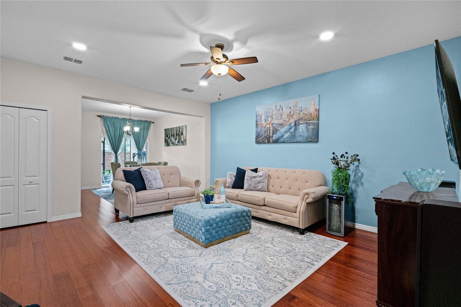 WYNDHAM LAKES ESTATES - Residential