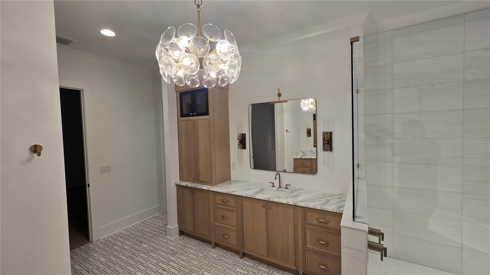 DAVIS ISLANDS - Residential