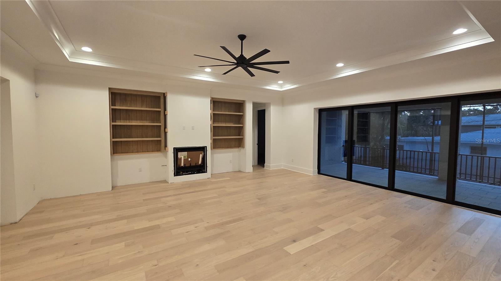 DAVIS ISLANDS - Residential