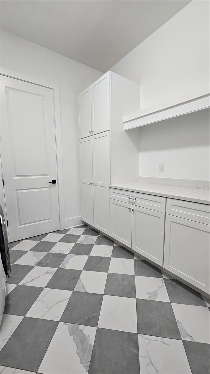 DAVIS ISLANDS - Residential