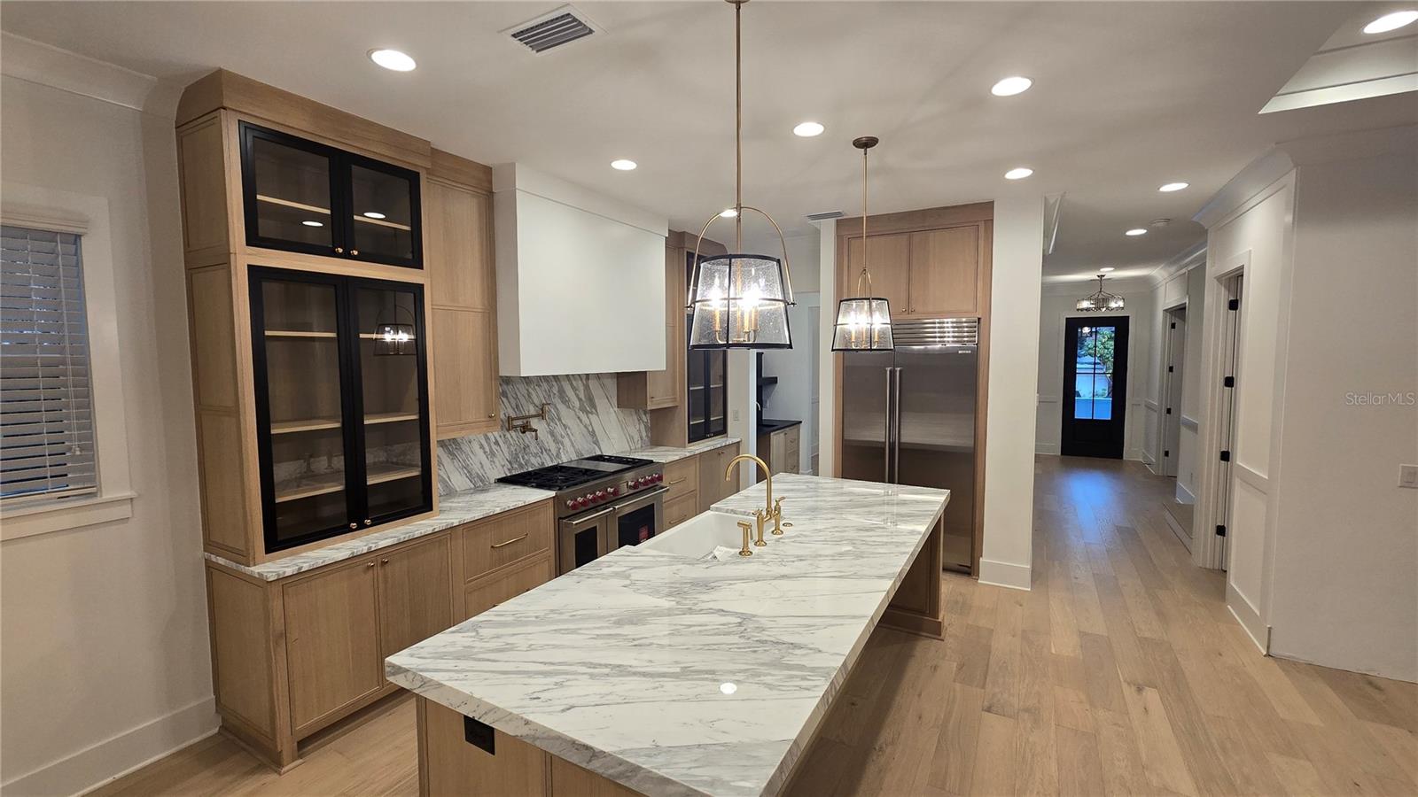 DAVIS ISLANDS - Residential