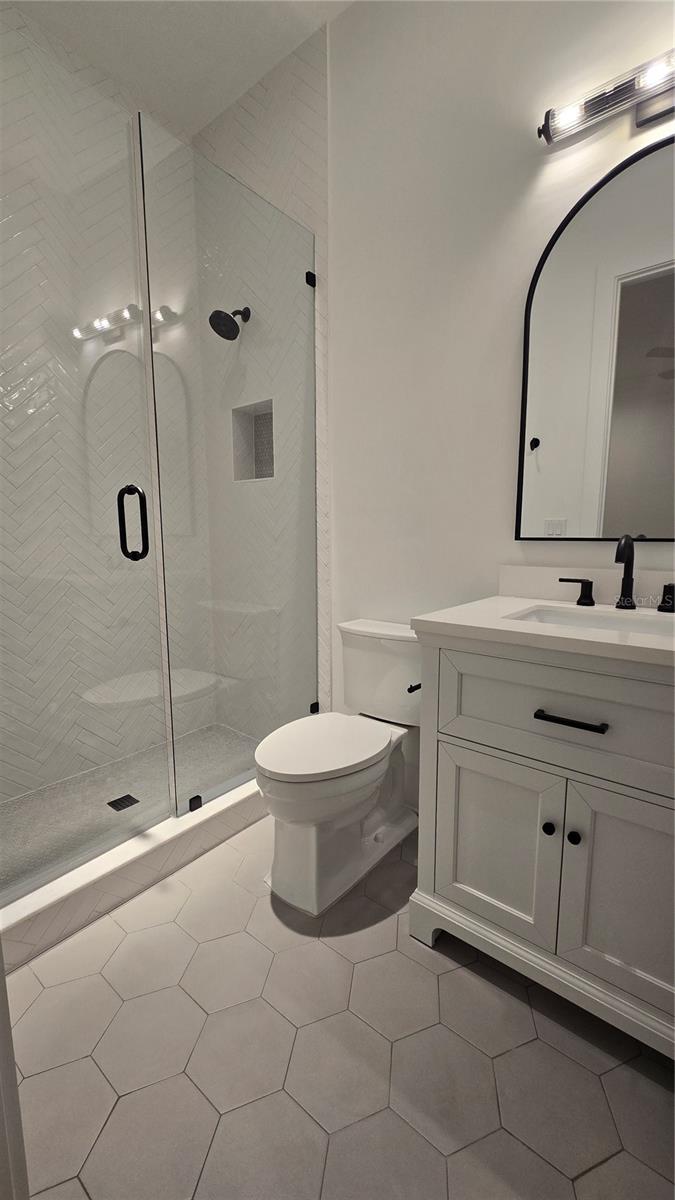 DAVIS ISLANDS - Residential