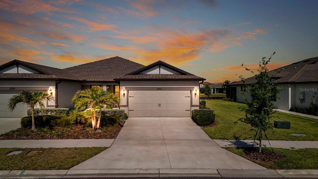 Photo of 6206 Mooring Line Circle, Apollo Beach, FL 33572 (MLS # TB8379802)