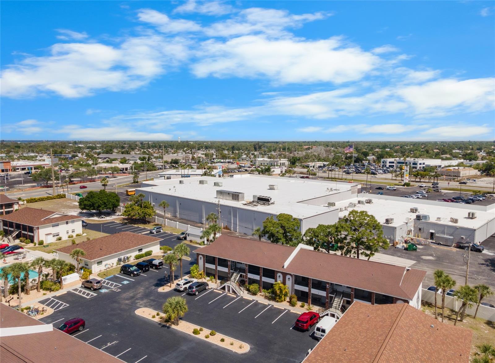 PALM MANOR - Residential